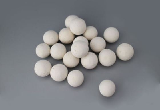 Inert Porcelain Alumina Ceramic Ball สำหรับสื่อรองรับ Catalyst Bed